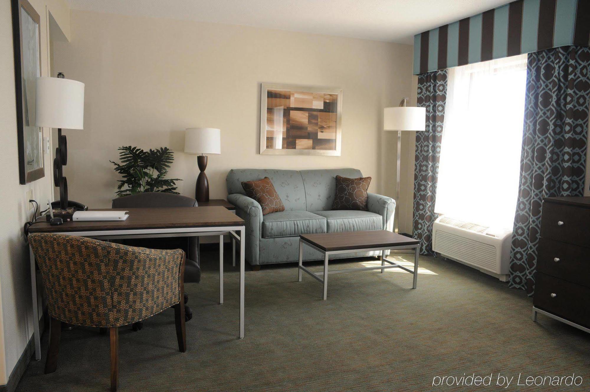 Hampton Inn & Suites By Hilton Dartmouth - Halifax Room photo